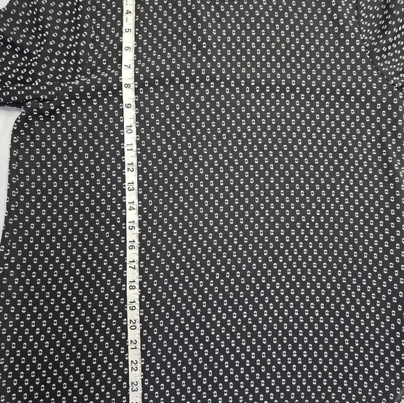 LOFT Blouse Black White Raised Dot 3/4 Sleeve Ruffle Cuffs Officewear M - Picture 11 of 13